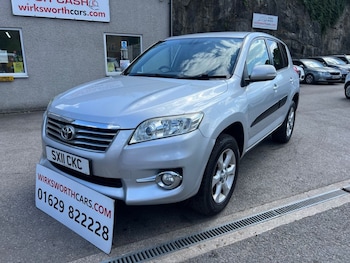 2011 (11) - 2.2 D-4D XT-R SUV 5dr Diesel Manual 4WD Euro 5 (150 ps)
