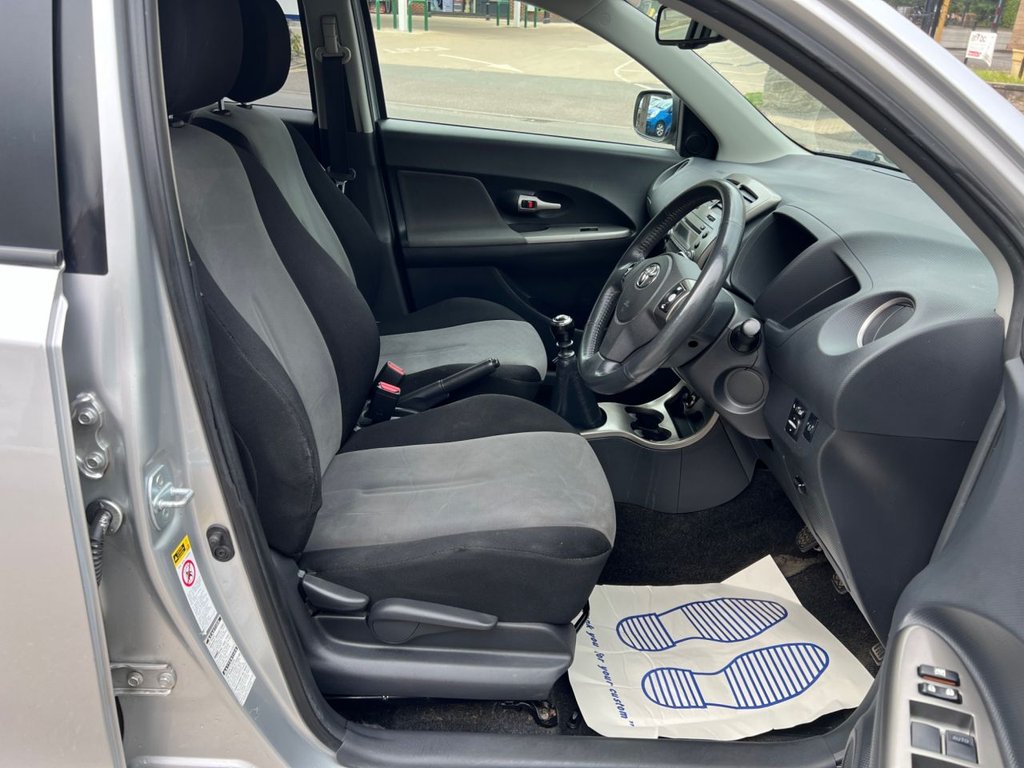 Used Toyota Urbancruiser 2010 for sale - 77384411: Photo 9