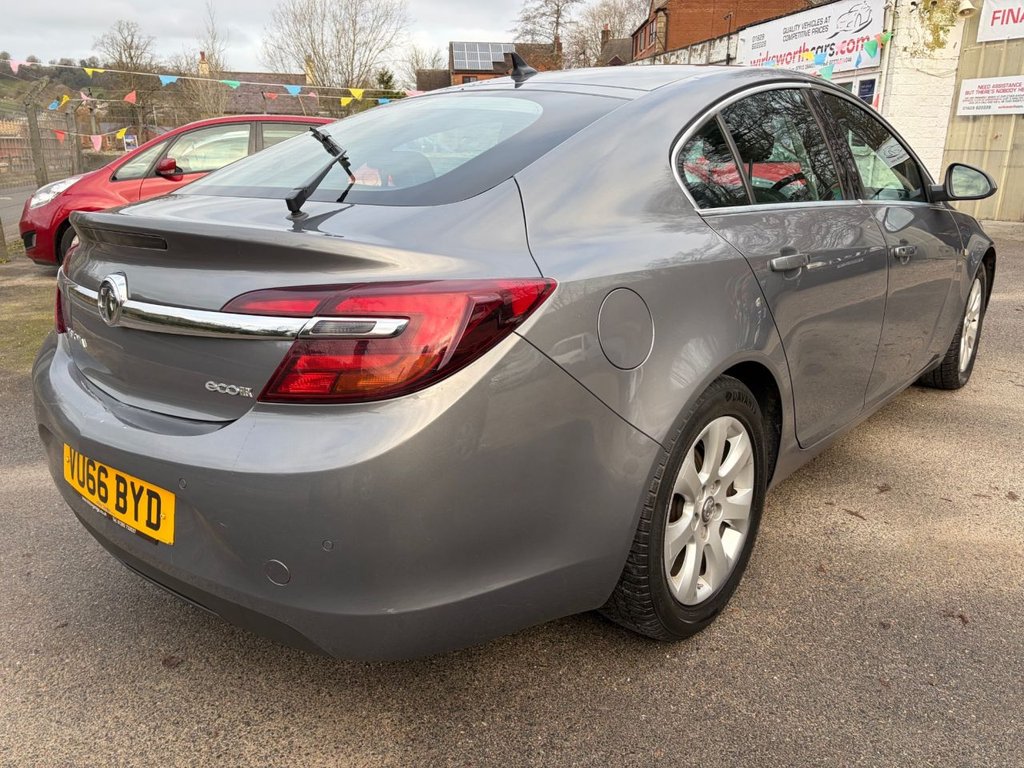 Used Vauxhall Insignia 2017 for sale - 77301836: Photo 2