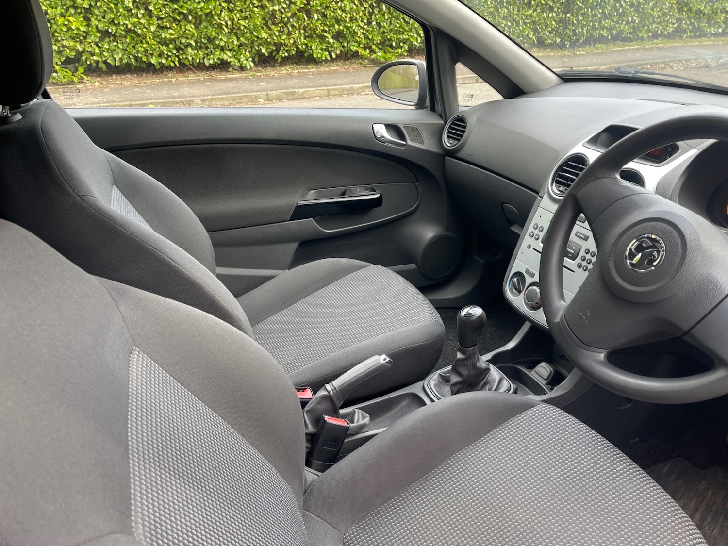 Used Vauxhall Corsa 2012 for sale - 78013051: Photo 4