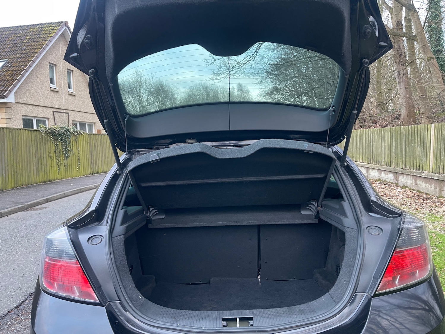 Used Vauxhall Astra 2010 for sale - 77935410: Photo 4