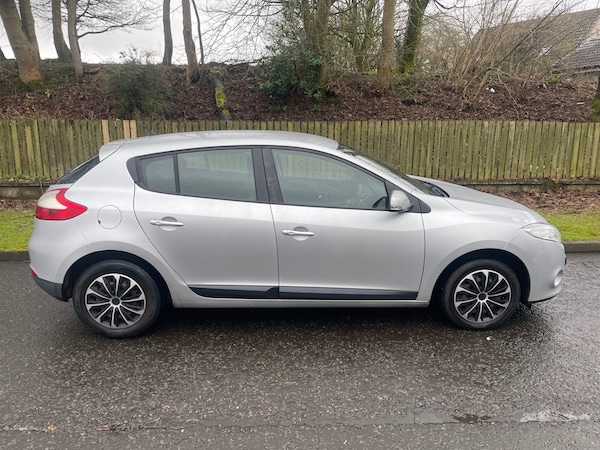 Used Renault Megane 2011 for sale - 75575301: Photo 7