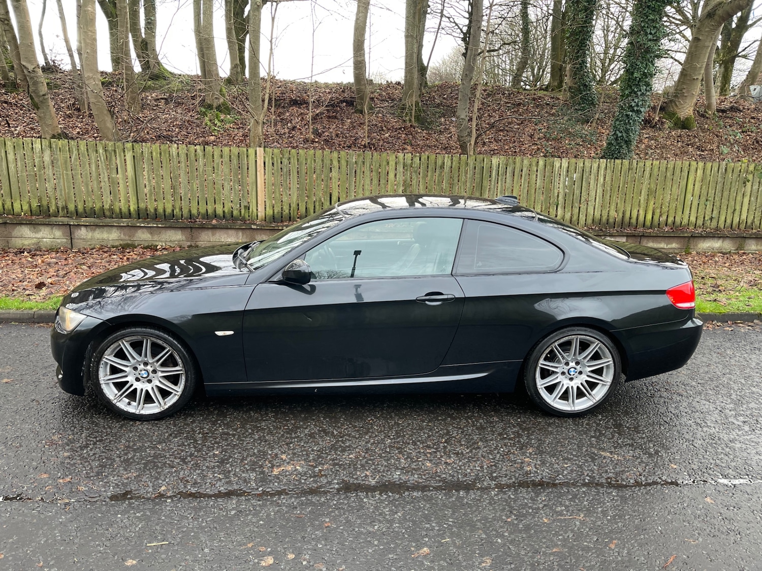 Used BMW 3 Series 2009 for sale - 77041028: Photo 2