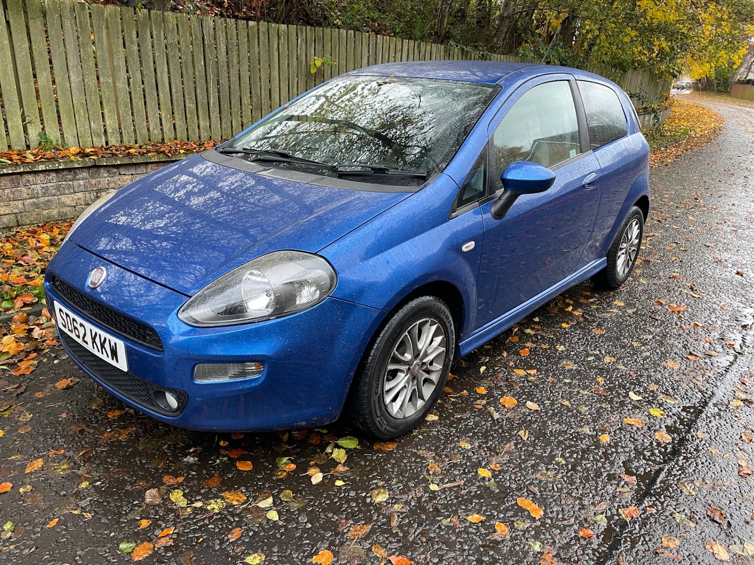 Used Fiat Punto 2012 for sale - 76526457: Photo 2