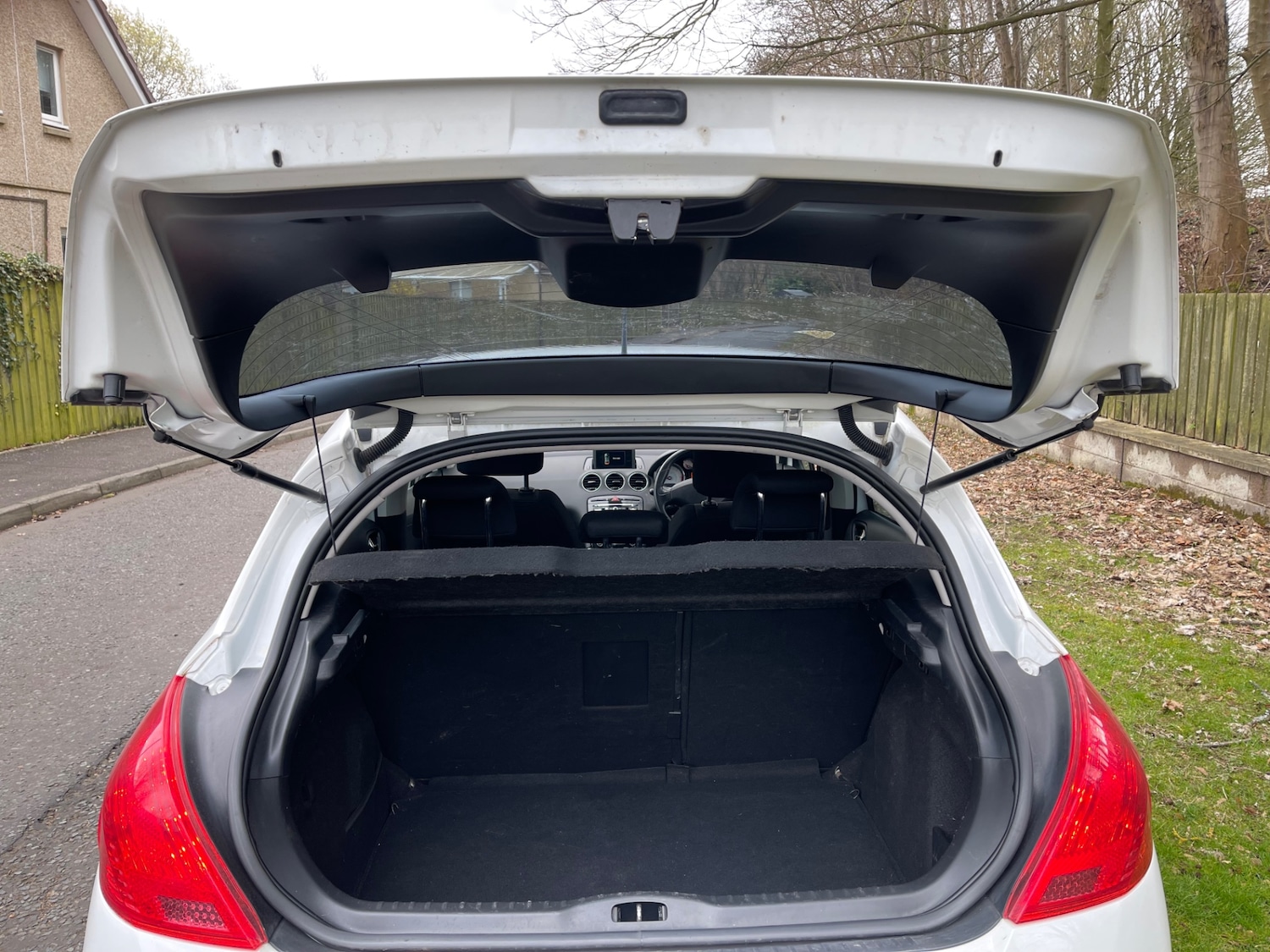 Used Peugeot 308 2013 for sale - 77991939: Photo 5