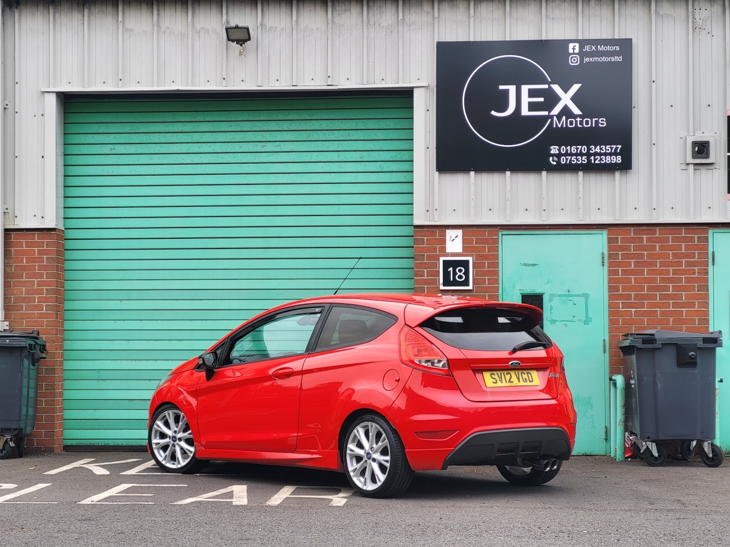 Used Ford Fiesta 2012 for sale - 76329819: Photo 2