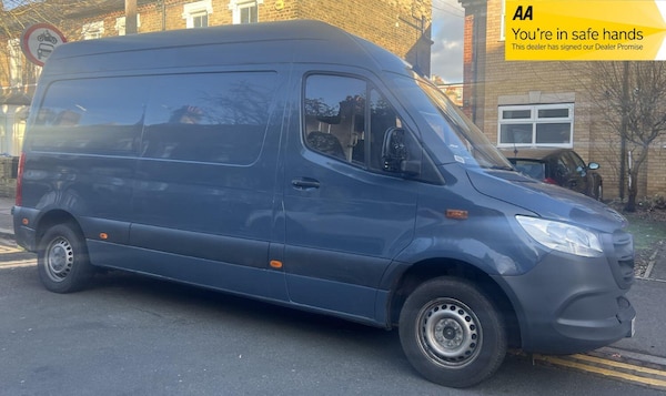 Used Mercedes-Benz Sprinter 2018 for sale - 75731215: Photo 1