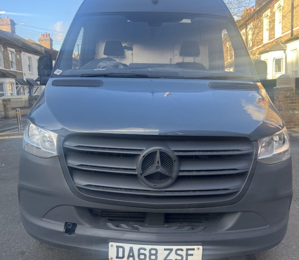 Used Mercedes-Benz Sprinter 2018 for sale - 75731215: Photo 3
