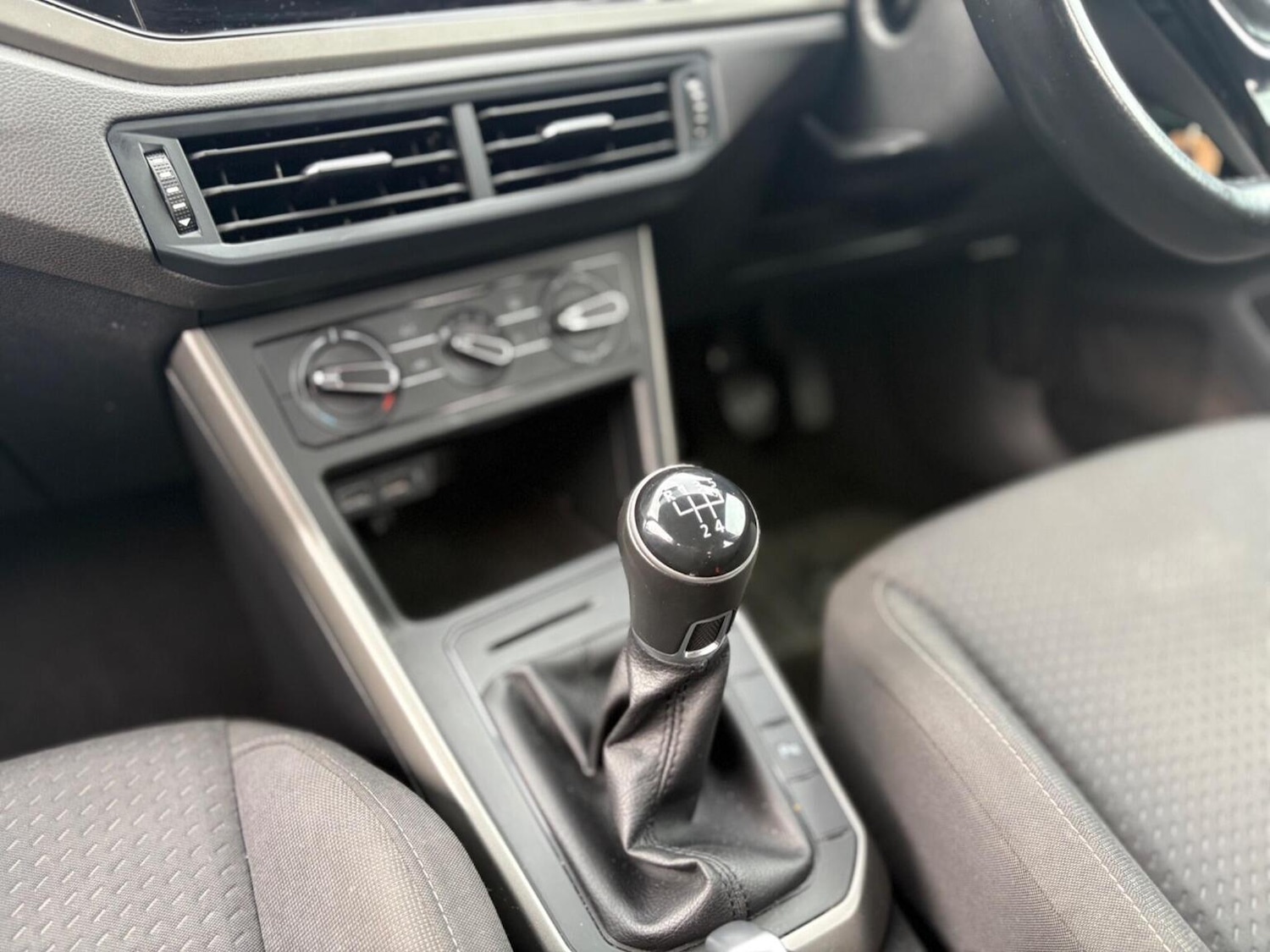 Used Volkswagen Polo 2020 for sale - 76497403: Photo 39