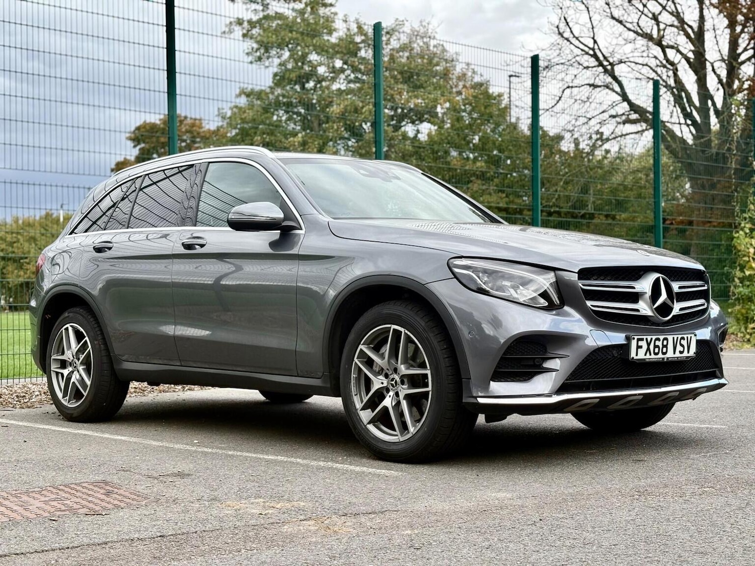 Used Mercedes-Benz GLC 2018 for sale - 76257614: Photo 1