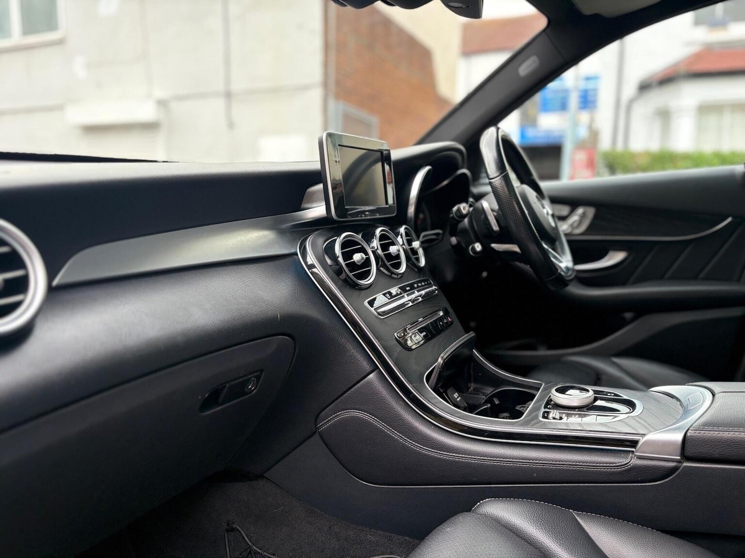 Used Mercedes-Benz GLC 2018 for sale - 76257614: Photo 49