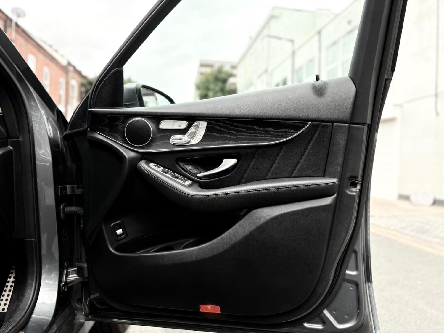 Used Mercedes-Benz GLC 2018 for sale - 76257614: Photo 57