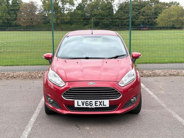 Used Ford Fiesta 2016 for sale - 76257619: Photo 2