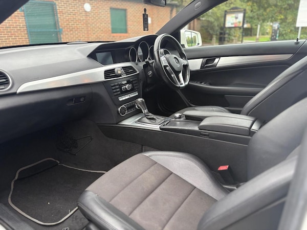 Used Mercedes-Benz C Class 2012 for sale - 76281335: Photo 46