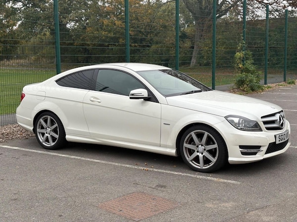 Used Mercedes-Benz C Class 2012 for sale - 76281335: Photo 8