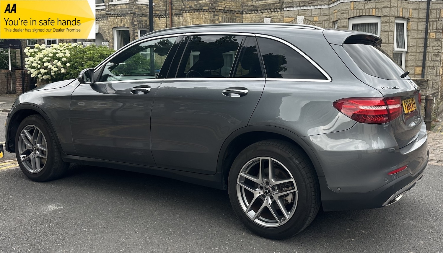 Used Mercedes-Benz GLC 2018 for sale - 77478175: Photo 2