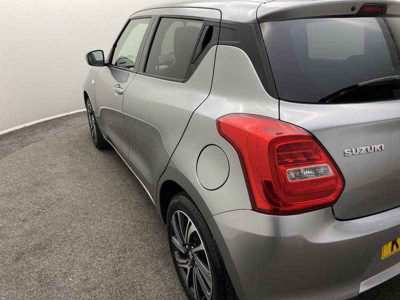 Used Suzuki Swift 2021 for sale - 76382067: Photo 24