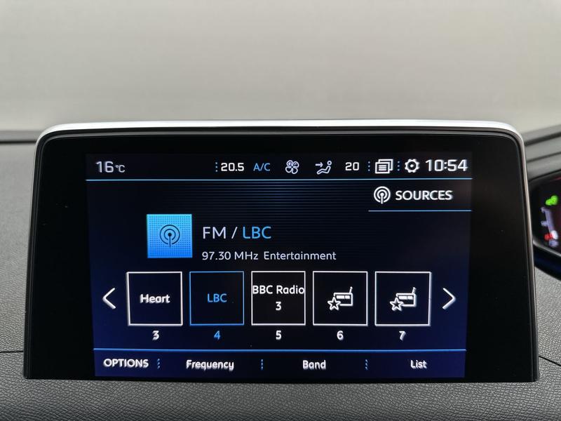 Used Peugeot 3008 2018 for sale - 76908690: Photo 13