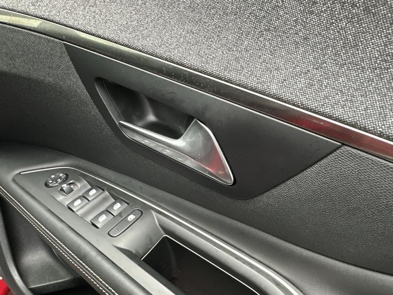 Used Peugeot 3008 2018 for sale - 76908690: Photo 18