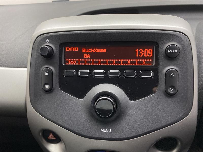 Used Toyota AYGO 2017 for sale - 76302705: Photo 11