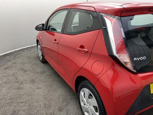 Used Toyota AYGO 2017 for sale - 76302705: Photo 23