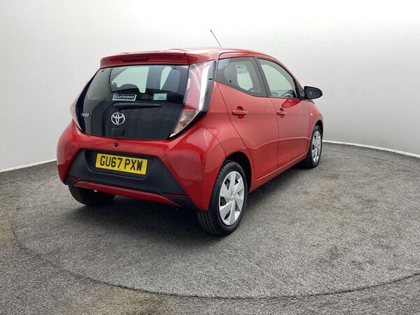 Used Toyota AYGO 2017 for sale - 76302705: Photo 8