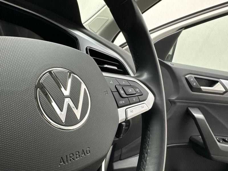 Used Volkswagen T-Roc 2023 for sale - 77545847: Photo 23