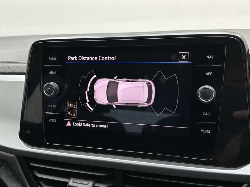 Used Volkswagen T-Roc 2023 for sale - 77545847: Photo 25