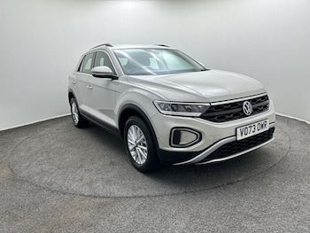 Used Volkswagen T-Roc 2023 for sale - 77545847: Photo