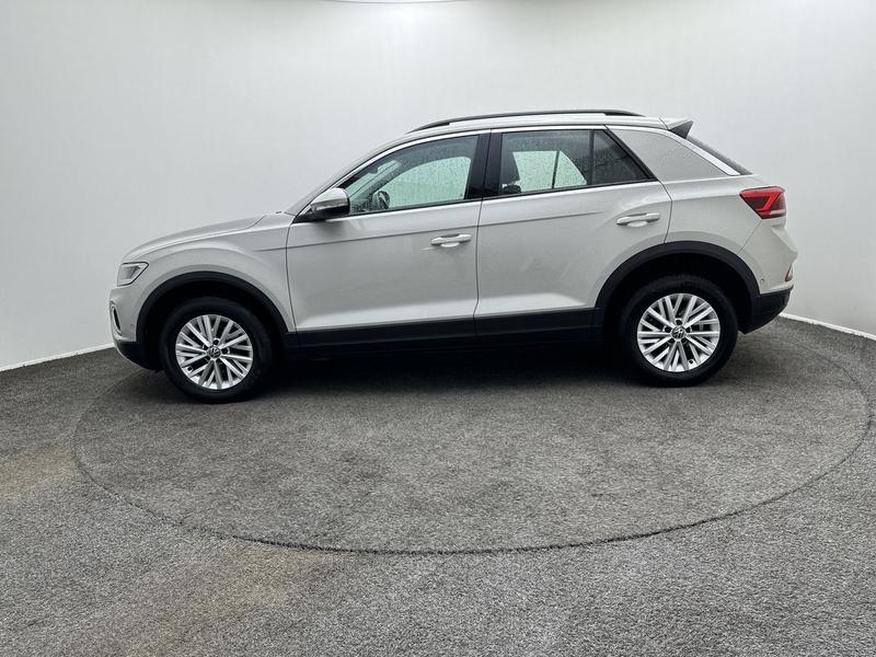 Used Volkswagen T-Roc 2023 for sale - 77545847: Photo 5