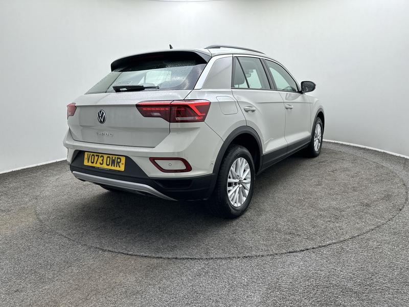 Used Volkswagen T-Roc 2023 for sale - 77545847: Photo 8