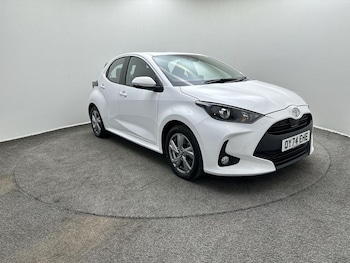 Used Toyota Yaris 2024 for sale - 78087821: Photo