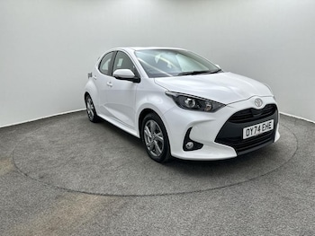 Used Toyota Yaris 2024 for sale - 78087821: Photo