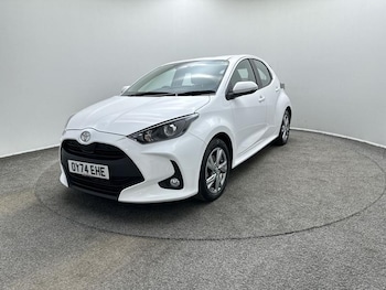 Used Toyota Yaris 2024 for sale - 78087821: Photo