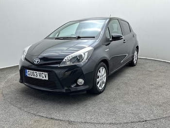 Used Toyota Yaris 2013 for sale - 77268782: Photo