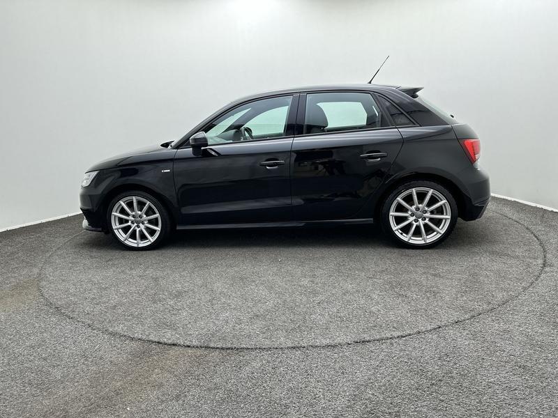 Used Audi A1 2018 for sale - 76577336: Photo 5
