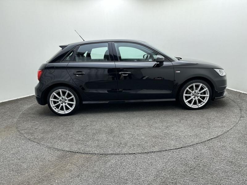 Used Audi A1 2018 for sale - 76577336: Photo 9