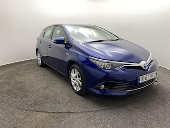 Used Toyota Auris 2017 for sale - 77941406: Photo