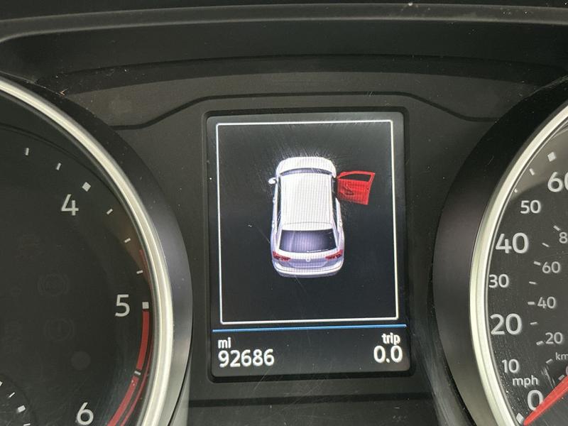 Used Volkswagen Tiguan 2016 for sale - 76394254: Photo 10