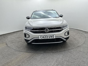 Used Volkswagen T-Roc 2023 for sale - 79504844: Photo