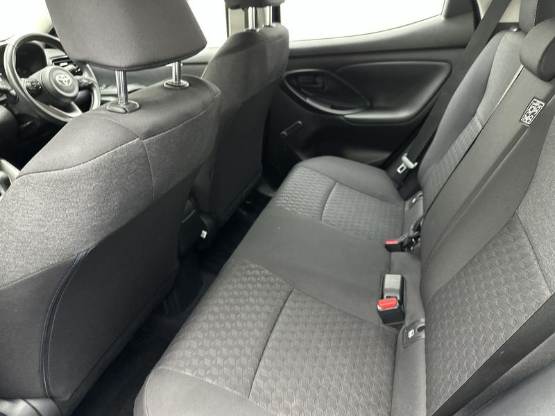 Used Toyota Yaris 2023 for sale - 77254353: Photo 18