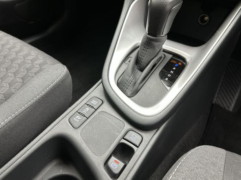 Used Toyota Yaris 2023 for sale - 77254353: Photo 25