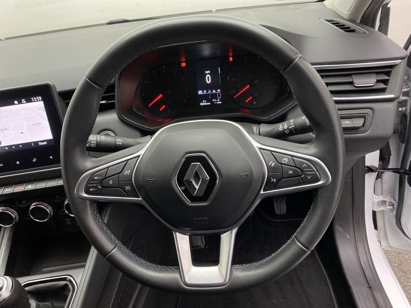 Used Renault Clio 2022 for sale - 76196472: Photo 15