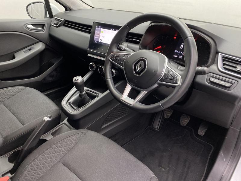 Used Renault Clio 2022 for sale - 76196472: Photo 17