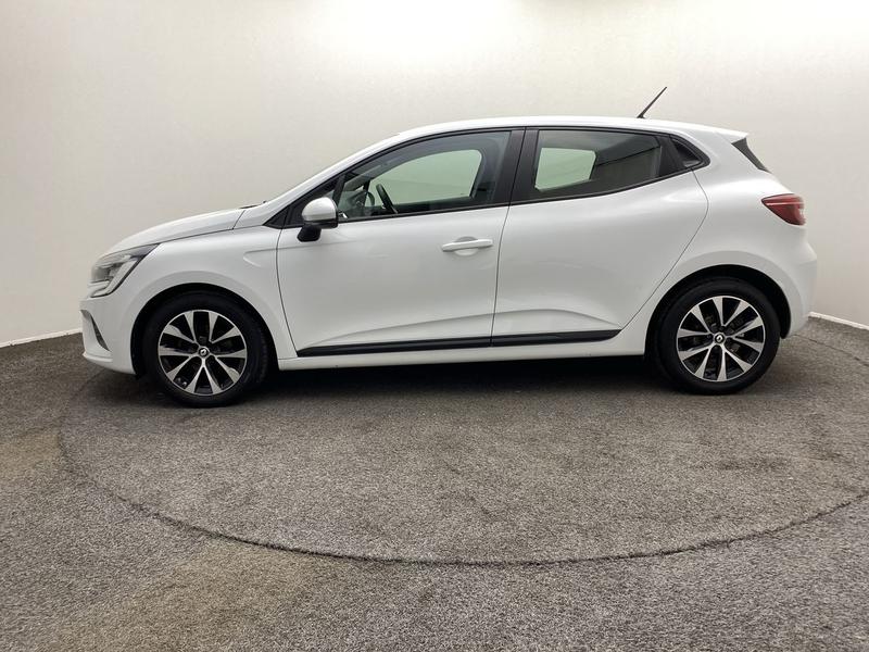 Used Renault Clio 2022 for sale - 76196472: Photo 5