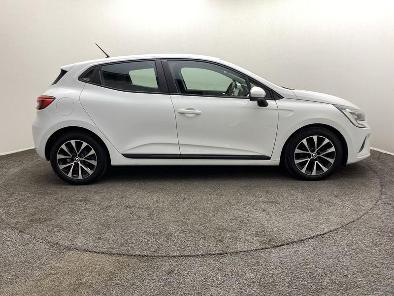 Used Renault Clio 2022 for sale - 76196472: Photo 9
