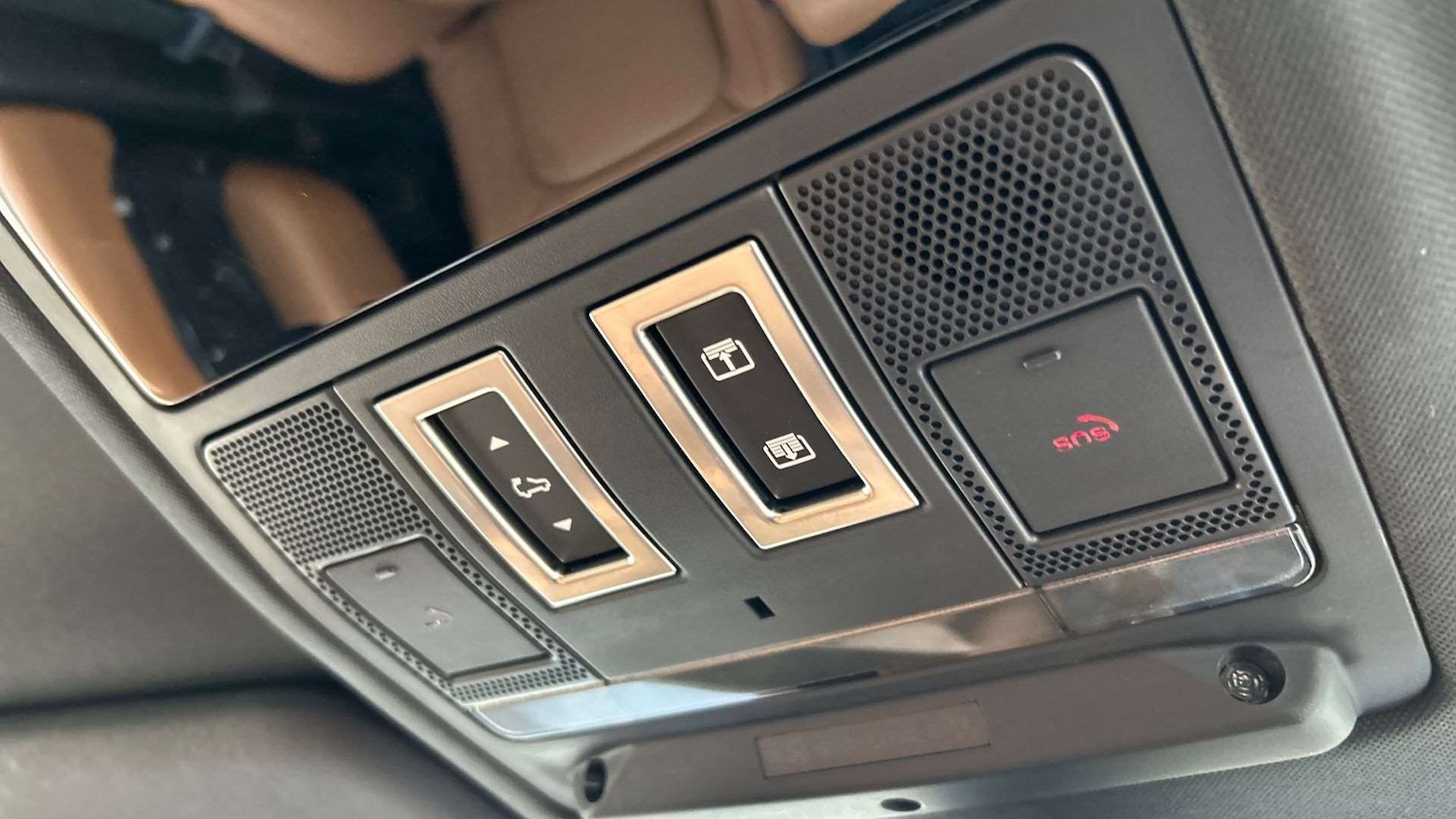 Used Land Rover Defender 2024 for sale - 78010432: Photo 23