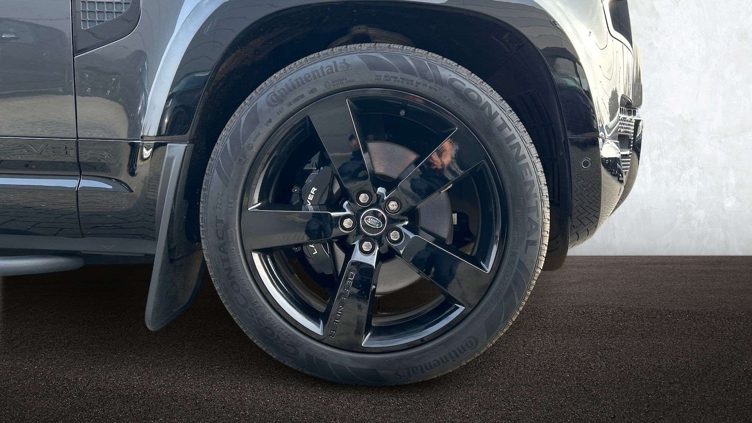 Used Land Rover Defender 2024 for sale - 78010432: Photo 8