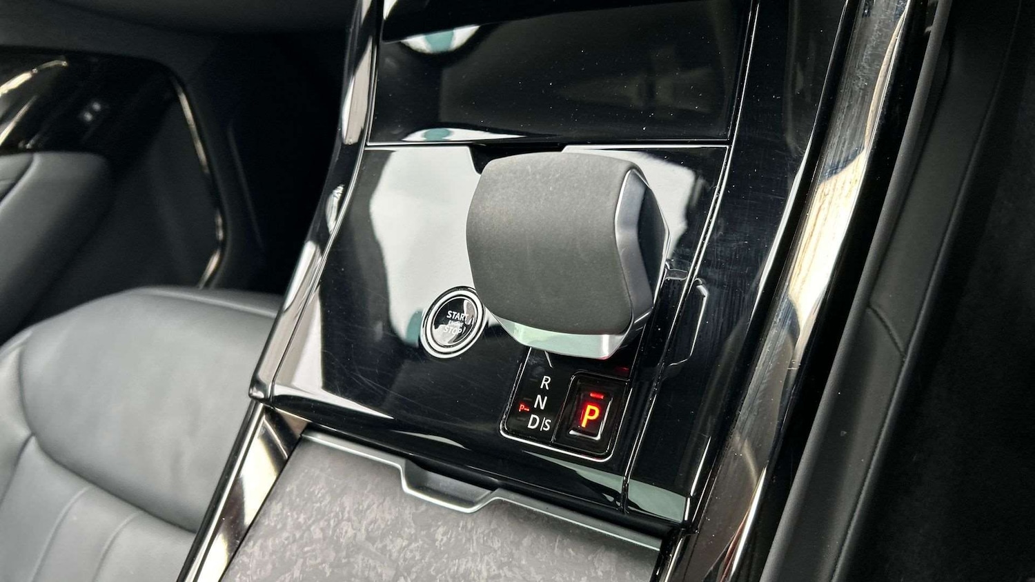 Used Land Rover Range Rover Sport 2024 for sale - 77334040: Photo 13