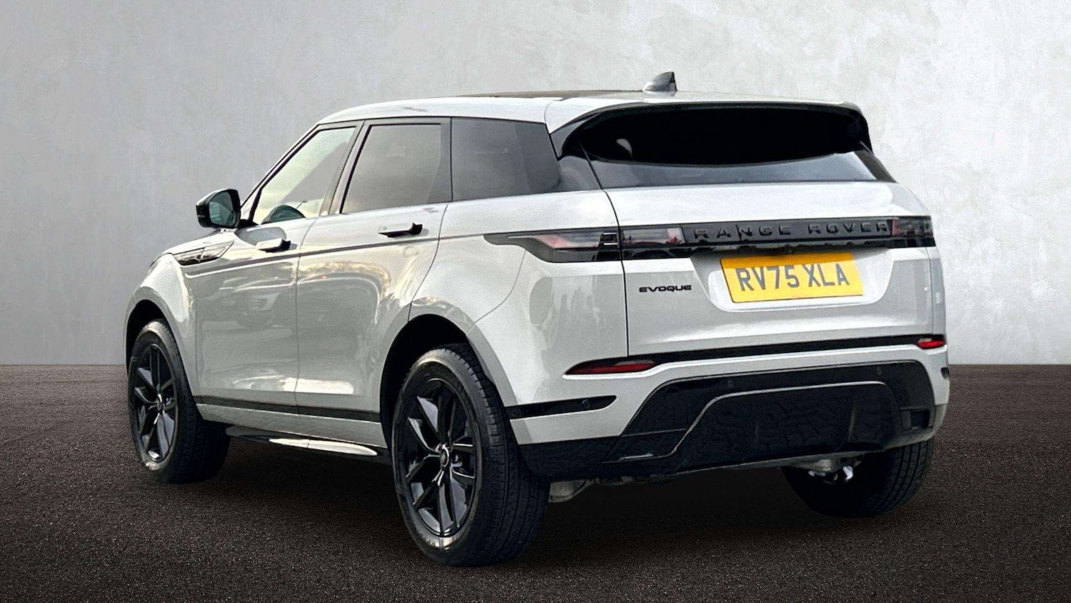 Used Land Rover Range Rover Evoque 2025 for sale - 77577422: Photo 2